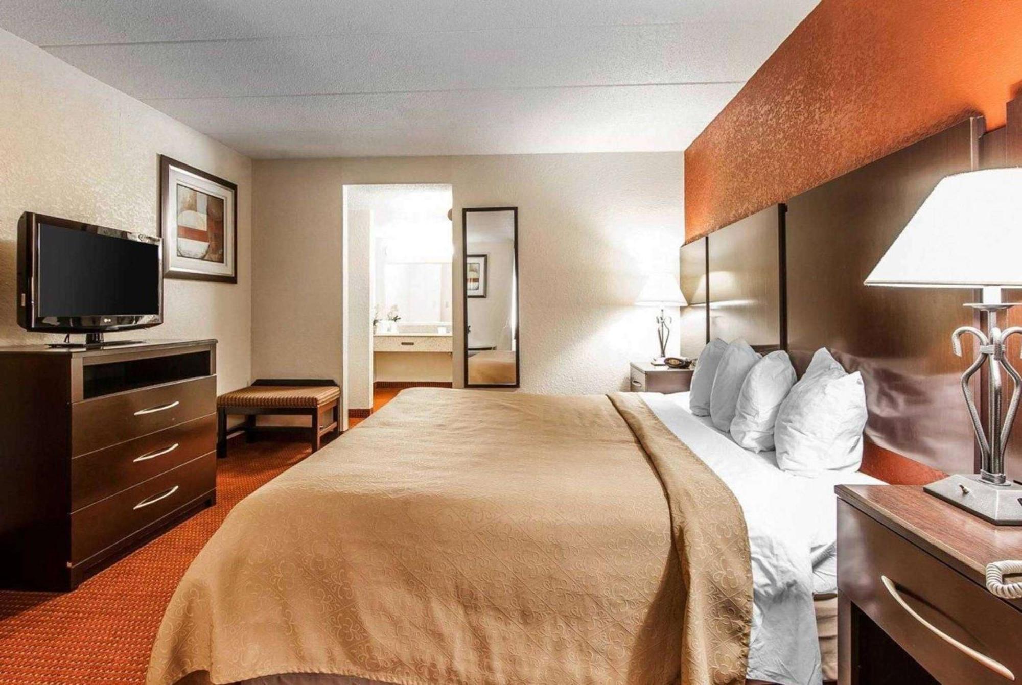 Wingate By Wyndham Marietta Conference Center Ohio Hotel Buitenkant foto